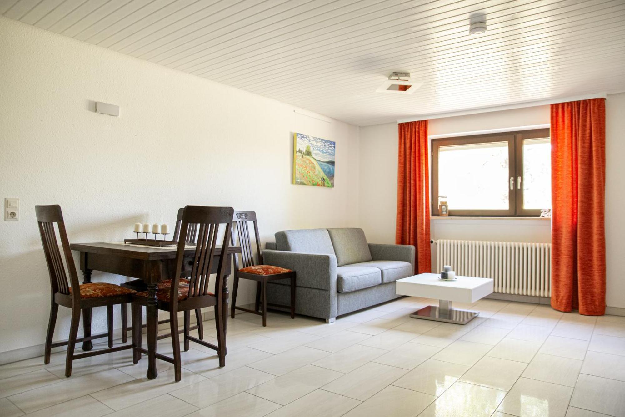 Lakeside Apartment - Seeufer Apartment Allensbach Luaran gambar